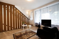 Eladó családi ház, Szentendrén 129 M Ft, 10 szobás