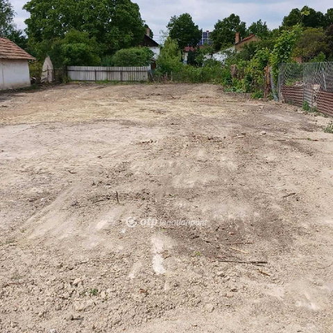 Eladó telek, Csongrádon 9.8 M Ft / költözzbe.hu