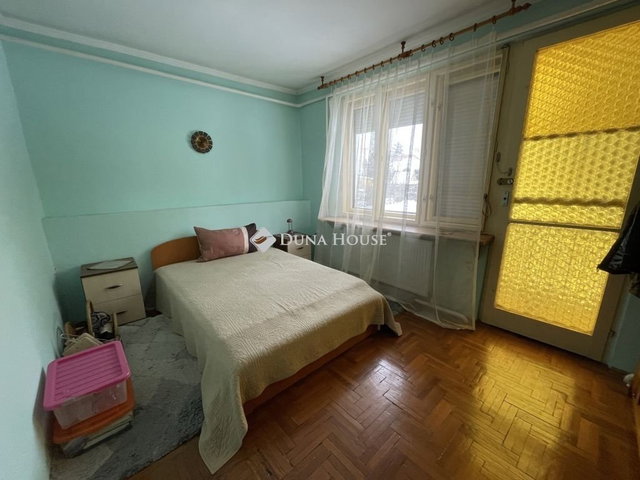 Eladó családi ház, Veresegyházon 90 M Ft, 4 szobás