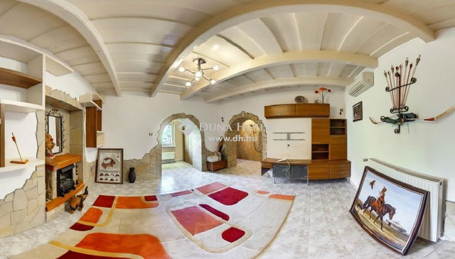 Eladó családi ház, Mendén 153 M Ft, 4 szobás