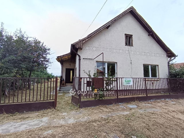 Eladó családi ház, Körösladányban 9.5 M Ft, 2+1 szobás