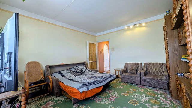 Eladó panellakás, Kecskeméten, Burga utcában 44 M Ft, 3 szobás