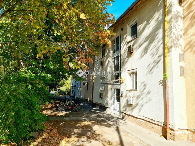 Eladó téglalakás, Békéscsabán, Tulipán utcában 22.99 M Ft