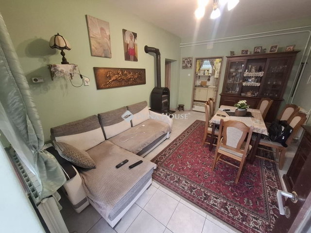Eladó családi ház, Kiskunfélegyházán 54 M Ft, 4 szobás