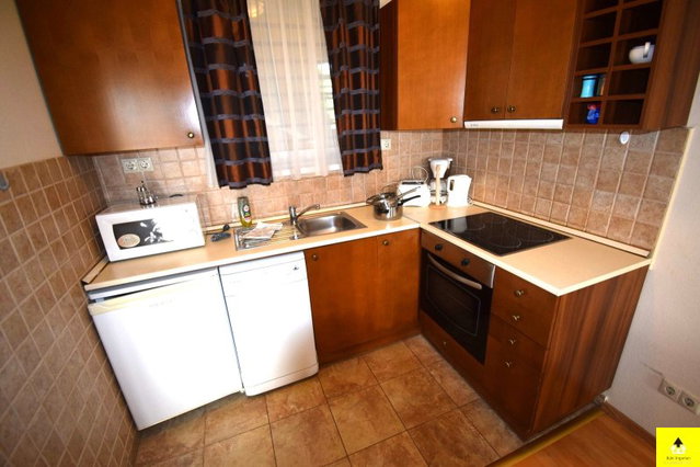 Kiadó téglalakás, albérlet, Bükön 180 E Ft / hó, 3 szobás