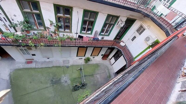 Eladó téglalakás, Budapesten, VIII. kerületben 54 M Ft, 1 szobás
