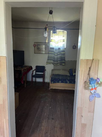 Eladó családi ház, Egyházaskeszőn 11 M Ft, 2 szobás