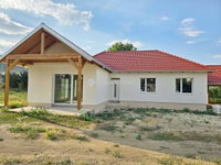 Eladó családi ház, Söptén 94.9 M Ft, 4 szobás