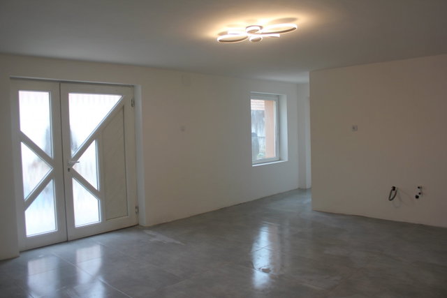 Eladó családi ház, Rábaszentandráson 24.7 M Ft, 2 szobás