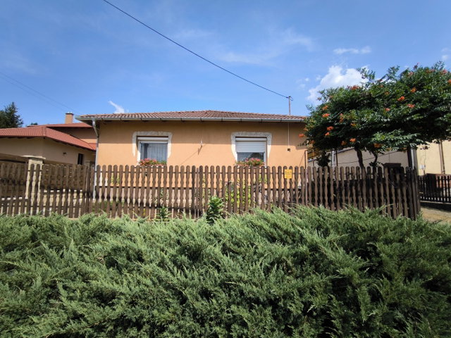Eladó családi ház, Balkányban, Adonyi úton 62.3 M Ft, 3 szobás