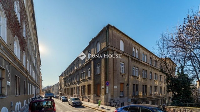 Eladó téglalakás, Budapesten, I. kerületben 149.9 M Ft, 3 szobás