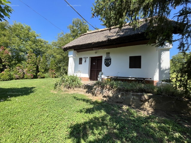 Eladó családi ház, Kaposváron 19.8 M Ft, 2 szobás