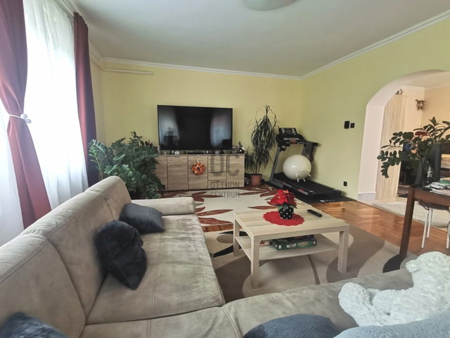 Eladó családi ház, Gyömrőn 159 M Ft, 6 szobás