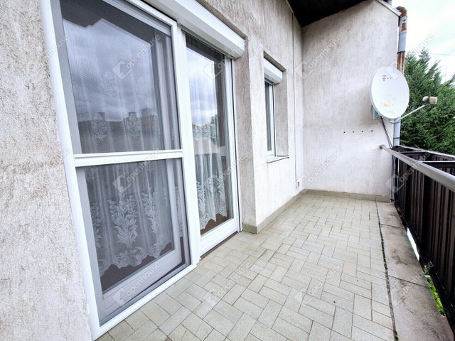 Kiadó téglalakás, albérlet, Győrött 200 E Ft / hó, 2 szobás