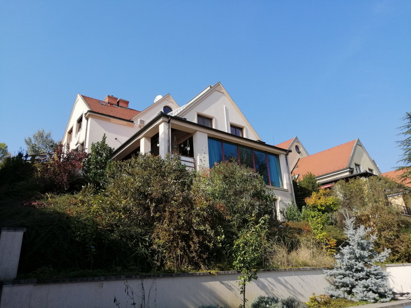 3 bed · 84m² · 109.900.000 ft