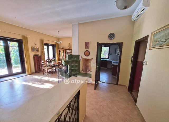 Eladó családi ház, Alsónémediben 125 M Ft, 3 szobás