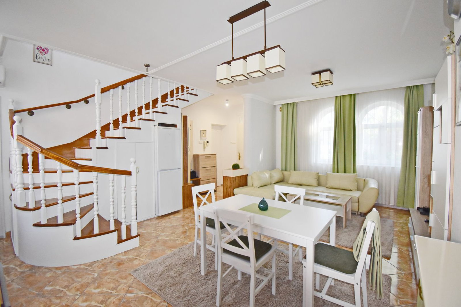 3 bed · 110m² · 430.000 ft