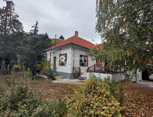 Eladó családi ház, Nógrádon 71 M Ft, 4 szobás