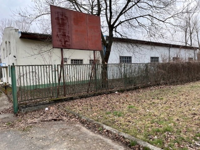 Kiadó ipari ingatlan, Tiszaújvárosban 1000 E Ft / hó