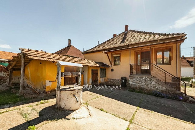 Eladó családi ház, Bükkzsércen 30 M Ft, 2 szobás