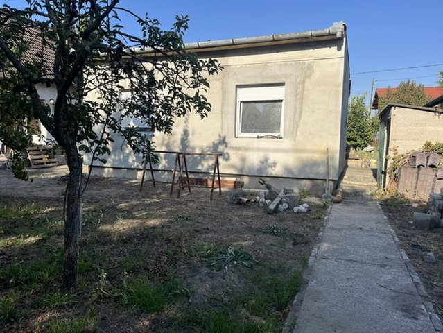 Eladó családi ház, Szigethalmon 33.8 M Ft, 2 szobás
