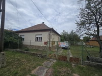 Eladó családi ház, Lőrinciben 27.3 M Ft, 3 szobás