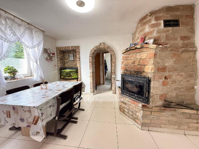 Eladó családi ház, Dabason 52 M Ft, 4 szobás