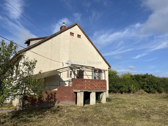 Eladó családi ház, Sárszentlőrincen 17 M Ft, 3 szobás