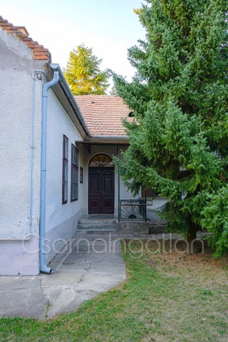 Eladó családi ház, Rábatamásin 36 M Ft, 3 szobás