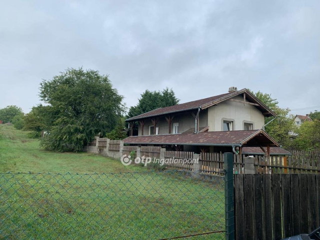 Eladó családi ház, Fóton 64.5 M Ft, 3 szobás
