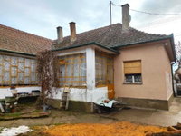 Eladó családi ház, Villányban 32 M Ft, 7 szobás