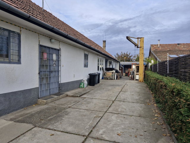 Kiadó ipari ingatlan, Monoron 750 E Ft / hó / költözzbe.hu