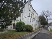 Eladó téglalakás, Pécsett 54 M Ft, 2+1 szobás