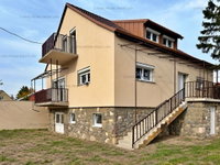 Eladó családi ház, Szentendrén 139 M Ft, 6 szobás