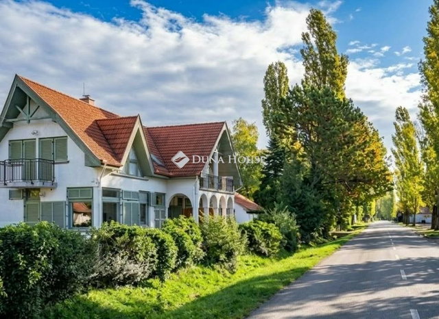 Eladó családi ház, Szigligeten, Fürdő utcában 379 M Ft