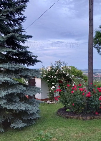 Eladó nyaraló, Nyúlon 57.9 M Ft, 4 szobás / költözzbe.hu