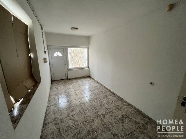 Eladó családi ház, Földeákon 29.99 M Ft, 2 szobás