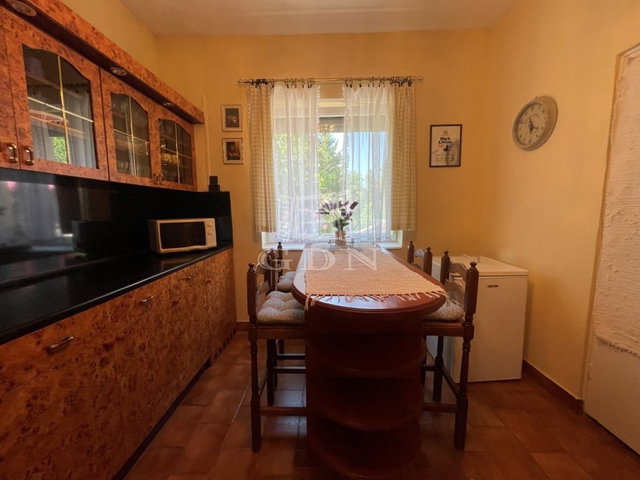 Kiadó téglalakás, albérlet, Székesfehérvárott 130 E Ft / hó