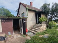 Eladó családi ház, Vérteskethelyen 15 M Ft, 1 szobás
