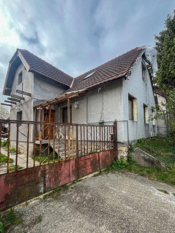 Eladó családi ház, Szomódon 39 M Ft, 5 szobás