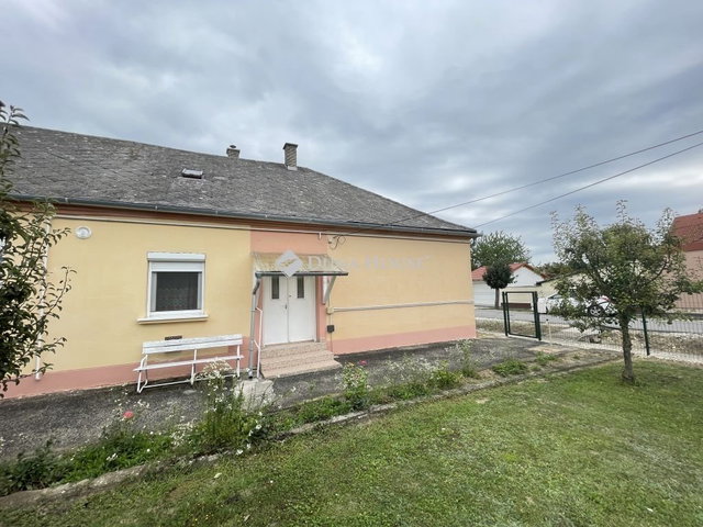 Eladó családi ház, Körmenden 39.9 M Ft, 2 szobás