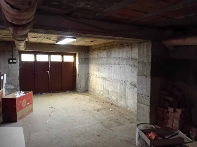 Eladó családi ház, Kecskeméten 63.9 M Ft, 5 szobás