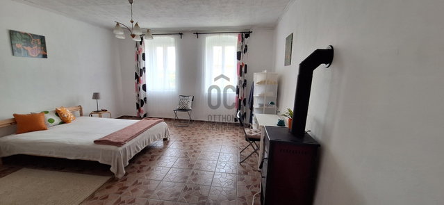Eladó családi ház, Hahóton 15.7 M Ft, 3 szobás