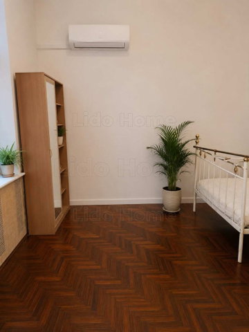 Eladó téglalakás, Budapesten, VIII. kerületben 42 M Ft, 1 szobás