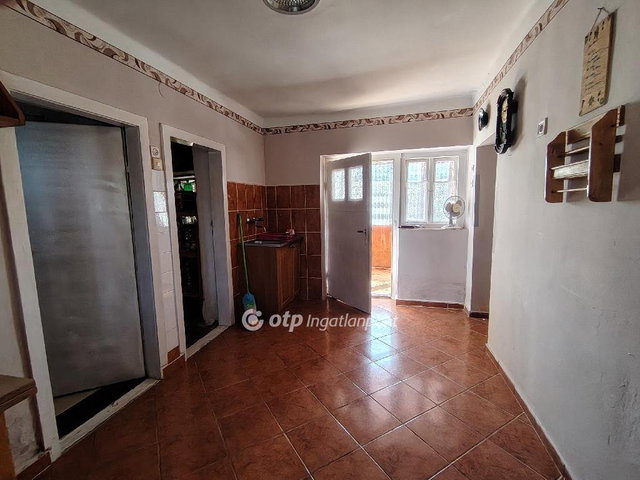 Eladó családi ház, Tiszaszentimrén 13.99 M Ft, 2 szobás