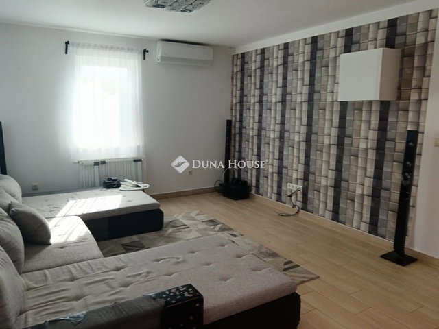 Eladó ikerház, Üllőn 112 M Ft, 4 szobás / költözzbe.hu