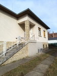 Eladó családi ház, XVI. kerületben 129.9 M Ft, 6 szobás