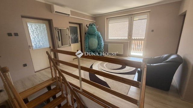 Eladó családi ház, Bükön 87.5 M Ft, 7 szobás