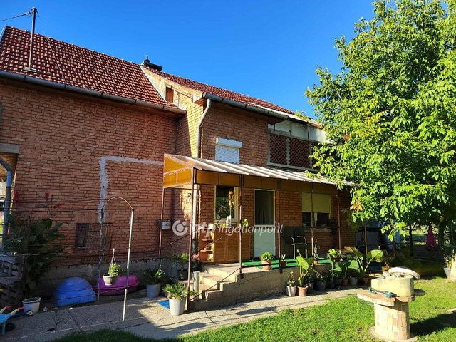 Eladó családi ház, Felgyőn 41.9 M Ft, 4 szobás