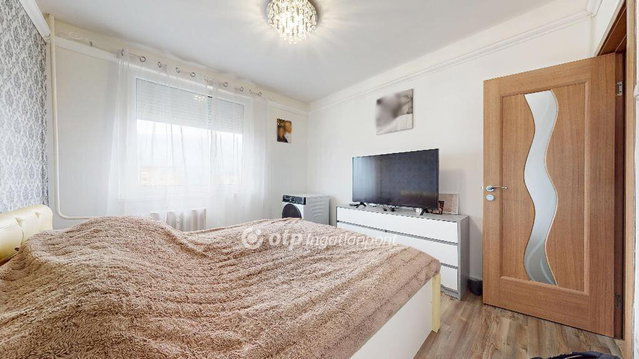 Eladó panellakás, Miskolcon 35 M Ft, 1+2 szobás